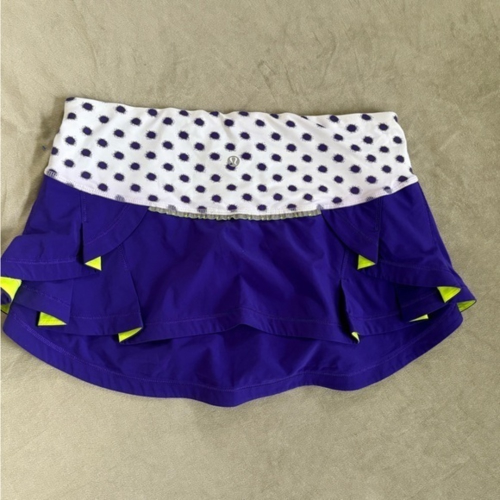 Lululemon Presta Skirt bruised berry Sz 6